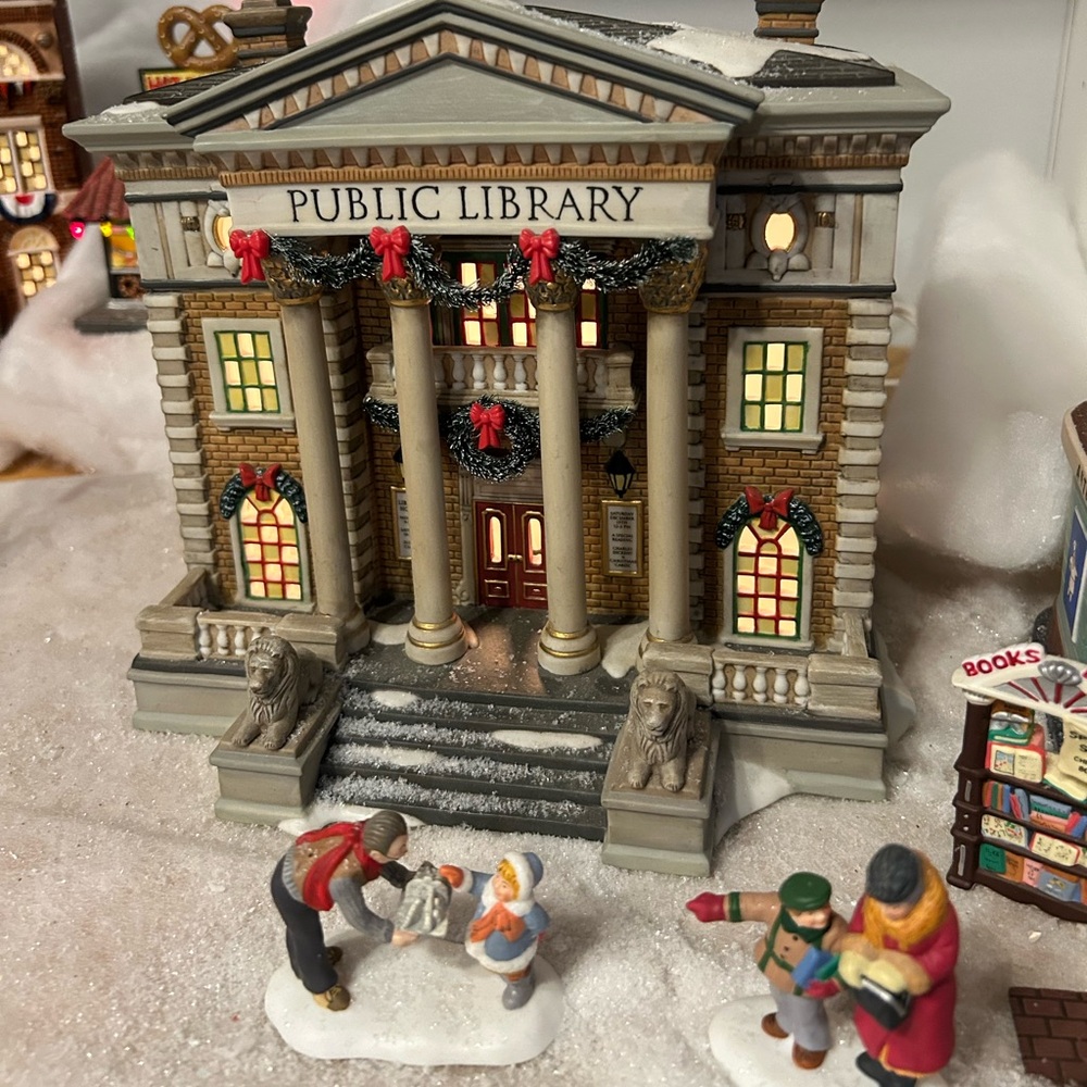 Hudson Public Library 
Department 56
Christmas in the city.